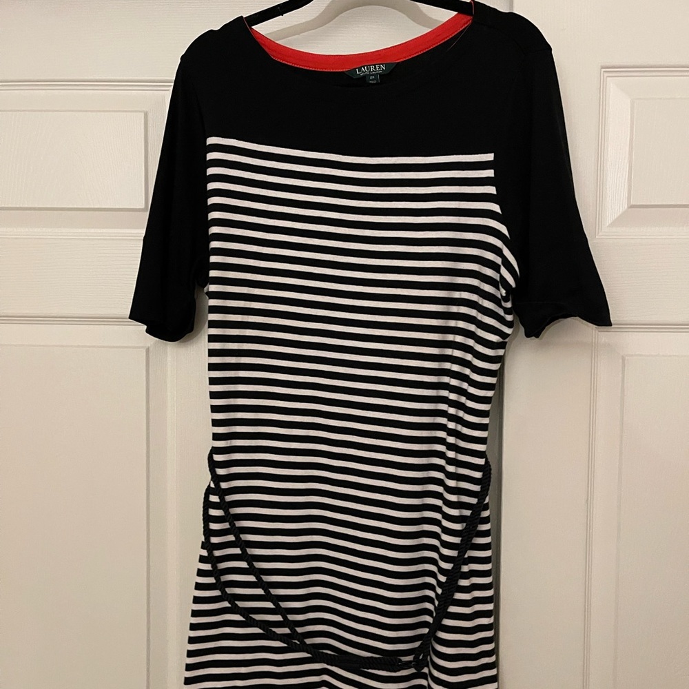 GREAT CONDITION striped Min dress with braided belt and side slits. Size 2X.